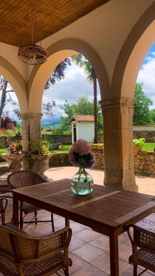 Готель La Venta De Miyares - Casa De Indianos Pilona Екстер'єр фото
