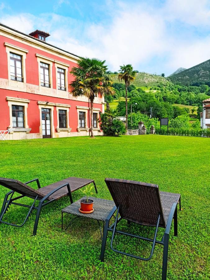 Готель La Venta De Miyares - Casa De Indianos Pilona Екстер'єр фото