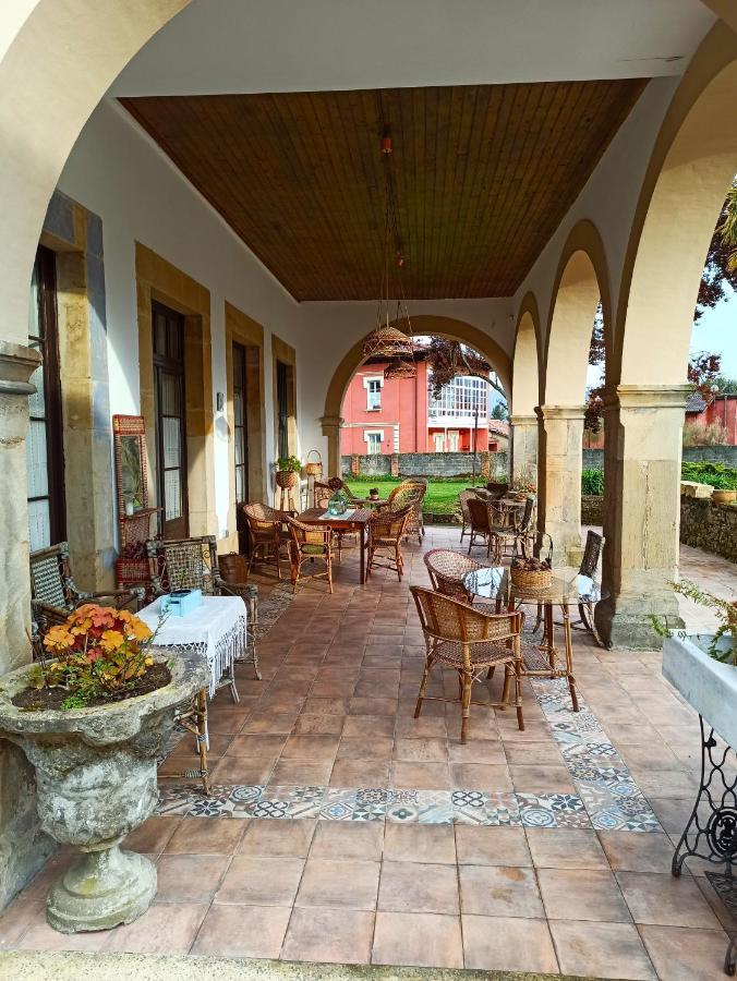 Готель La Venta De Miyares - Casa De Indianos Pilona Екстер'єр фото